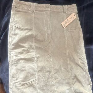 Woolrich Women's Beige Pencil Skirt. NWT